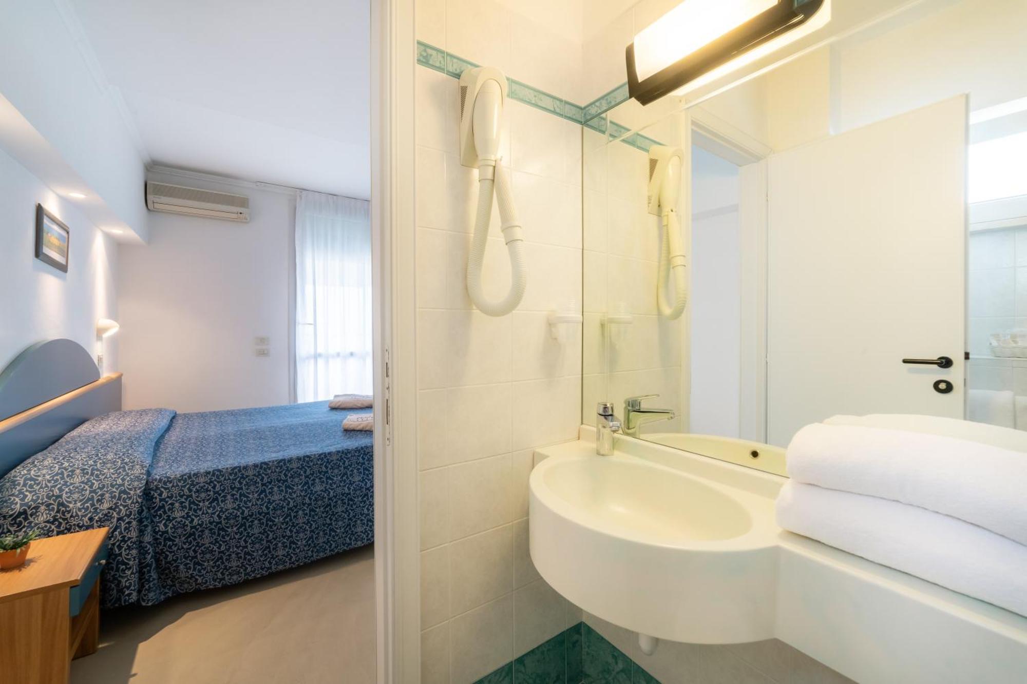 Hotel Golf Cattolica Exterior foto